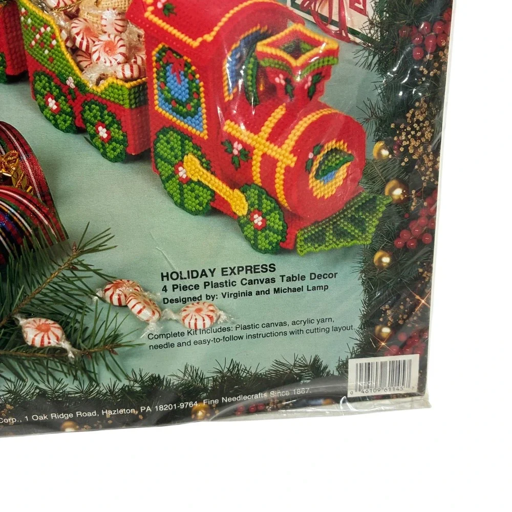 BUCILLA‎ Holiday Express 4 Piece Plastic Canvas Table Decor Kit Christmas Train